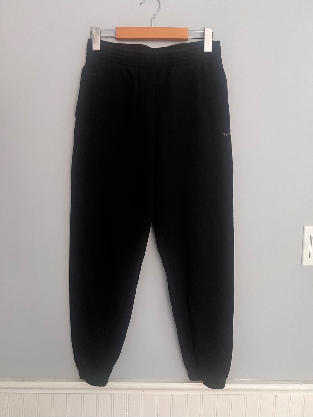 Aritzia TNA Perfect Fit SweatFleece Cozy Fleece Joggers Size Small Black - Picture 3 of 8